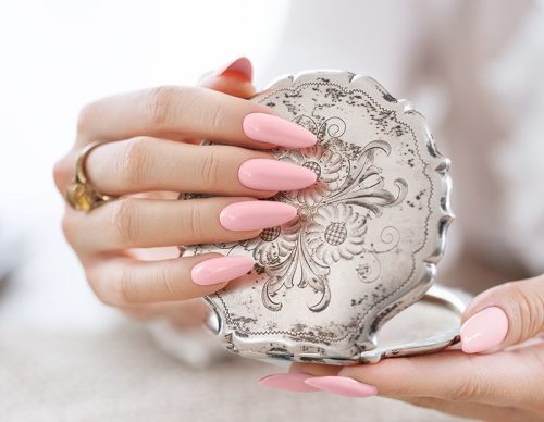 241 Former Rouge Victoria Vynn Pure Creamy Hybrid