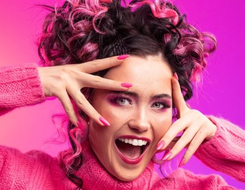  310 Pink Mina VICTORIA VYNN GEL POLISH