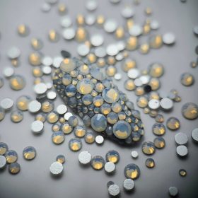 Strasszkő White Opal MIX